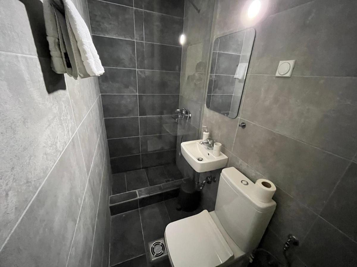 Mickitos City Center Apartment Skopje Extérieur photo