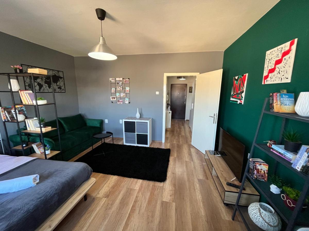 Mickitos City Center Apartment Skopje Extérieur photo