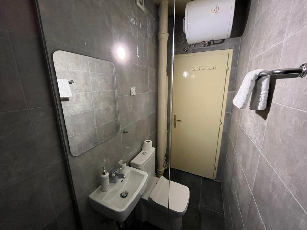 Mickitos City Center Apartment Skopje Extérieur photo