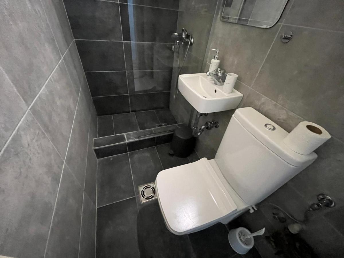 Mickitos City Center Apartment Skopje Extérieur photo